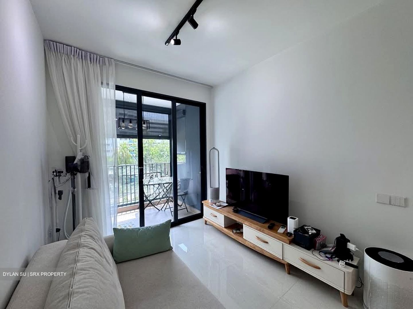 Treasure at Tampines (D18), Condominium #580912921